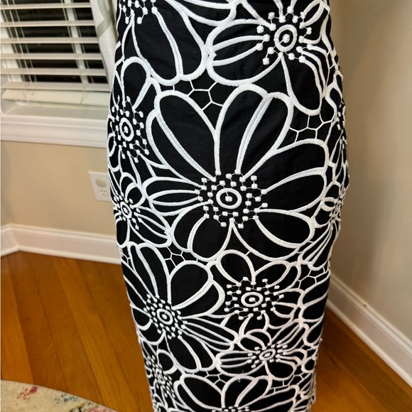 Maeve by Anthropologie Black and White Floral Cut Out Skirt - Picture 4 of 4